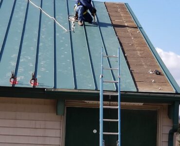 featured image - 5 Tips to Choose the Best Roof Removal Service