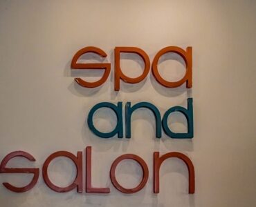 featured image - 5 Ways to Build Your Salon Brand Identity