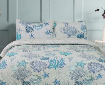 featured image - A Highly Admired Collection of Quilt Covers