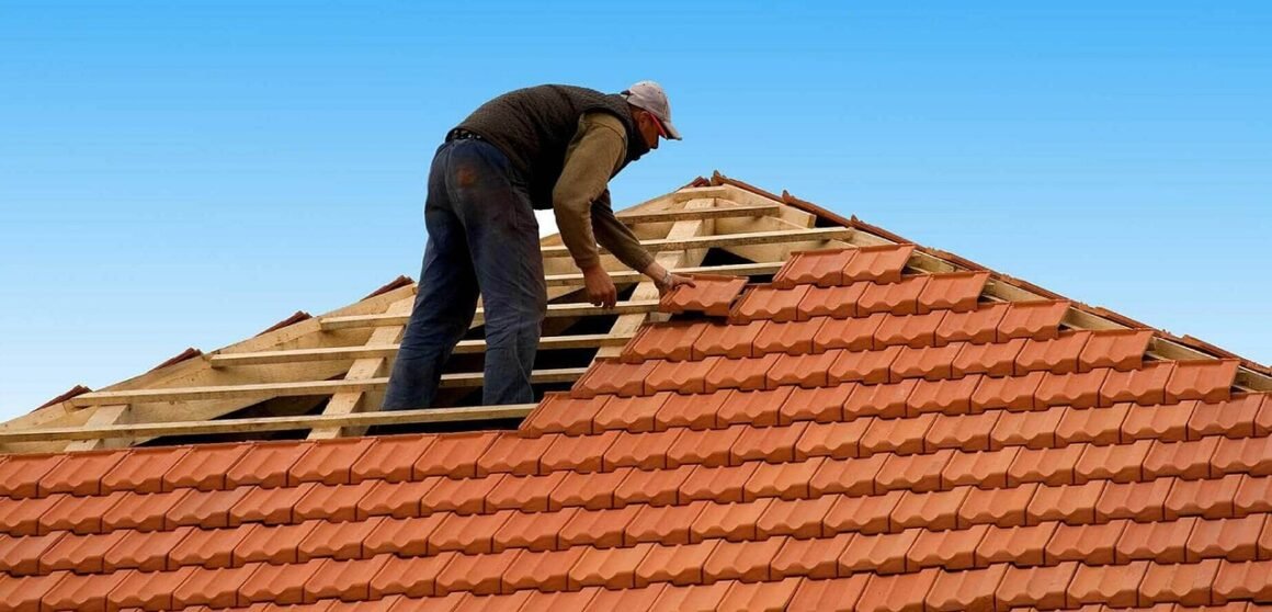 featured image - What a Roofing Contractor Can Do for You
