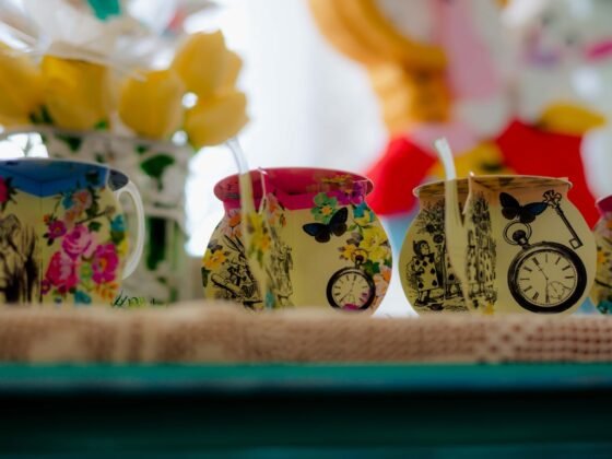 featured image - 5 Aspects to Consider When Looking for Unique Vases