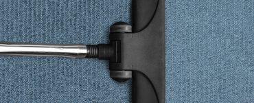 featured image - 5 Ways to Clean and Maintain Your Carpets [Experts Guide]