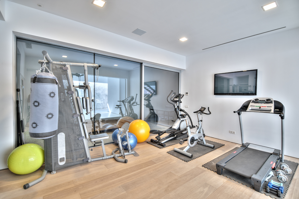 featured image - 7 Common Home Gym Building Mistakes and How to Avoid Them