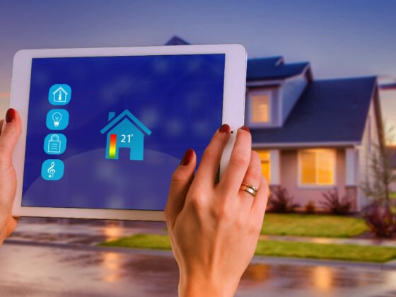 featured image - Flaunt a Stylish Home With These 10 Home Decorating Apps