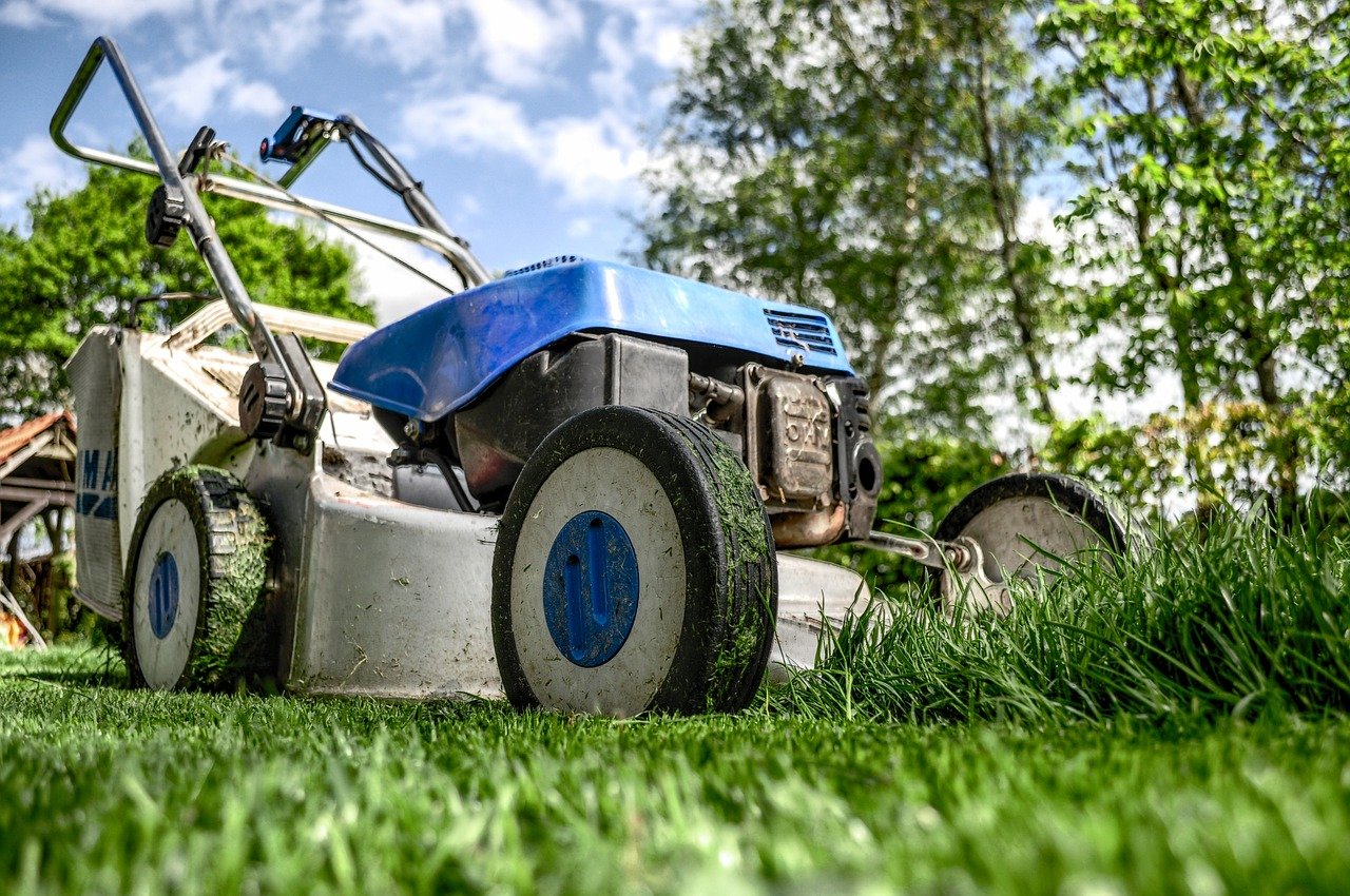 image - Tools of the Trade Must-Have Equipment for Your Lawn Care Business