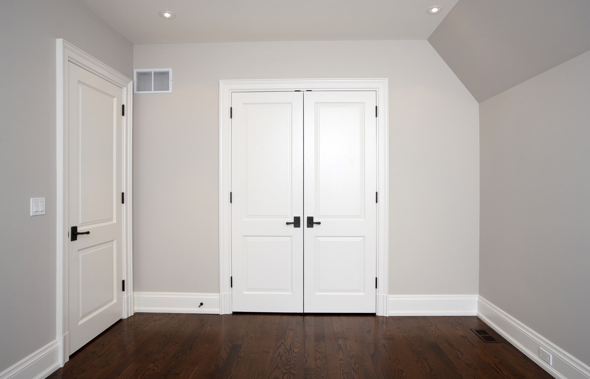 featured image - Where to Buy Interior Doors Near Me