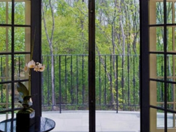 featured image - Functions and Features in Motorized Screens