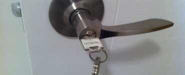 featured image - 5 Reasons to Upgrade Locks in a Home