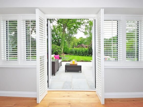 featured image - 8 Benefits of Using Plantation Shutters