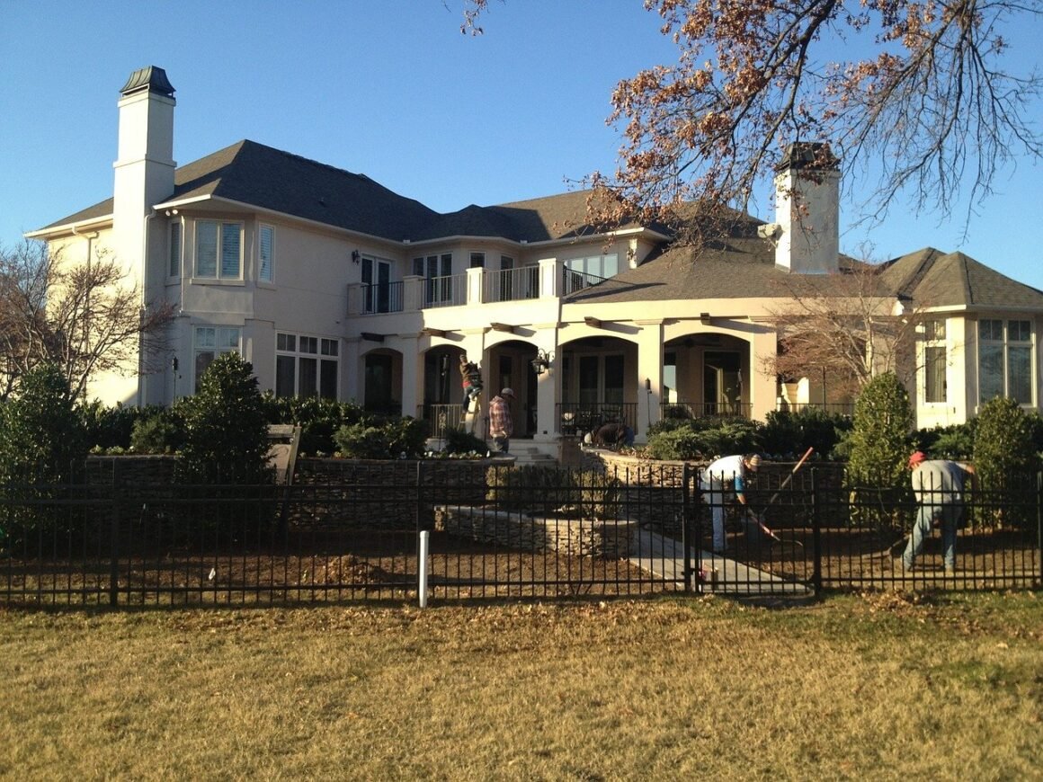 featured image - An Extensive and Complete Guide for Community Home Buyers