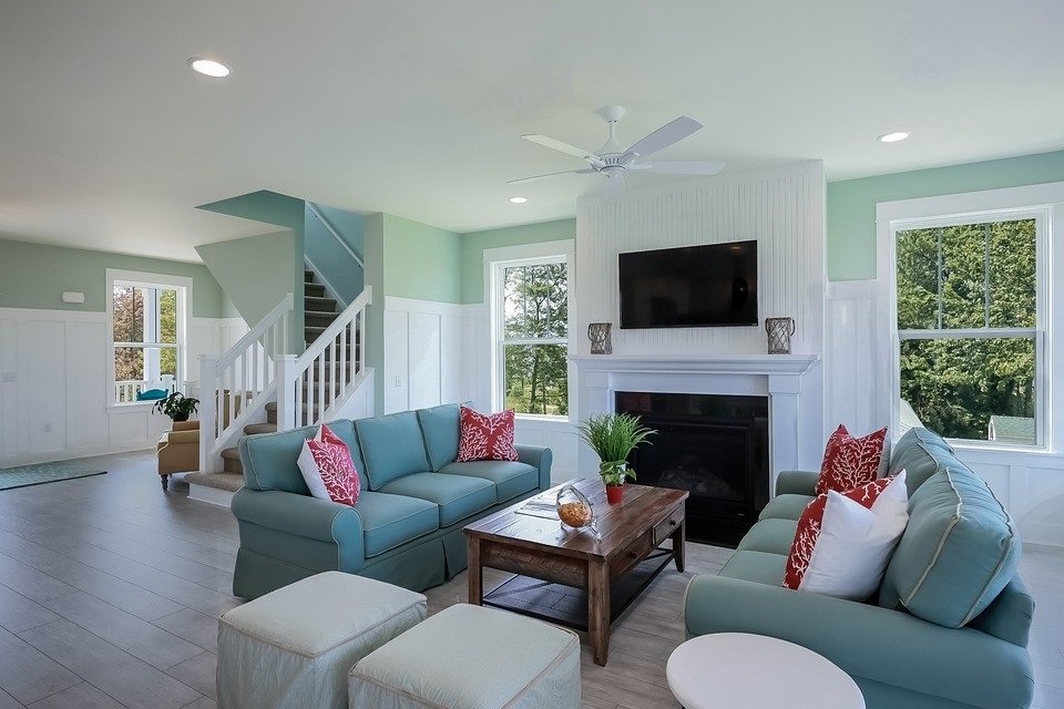 Too Much Stuff And Not Enough Space? 5 Decluttering Tips image - Too Much Stuff And Not Enough Space? 5 Decluttering Tips