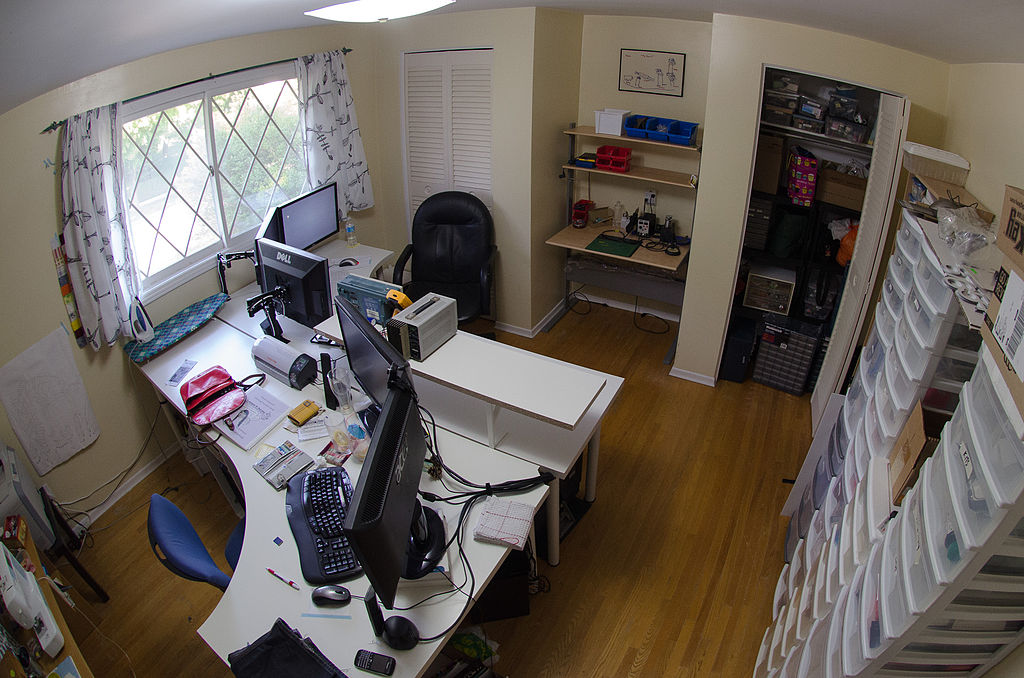 featured image - Seven Ideas to Create a Workspace Which Will Inspire for Writing