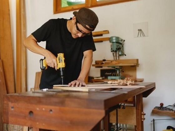 featured image - 10 Things Every DIYer Should Own