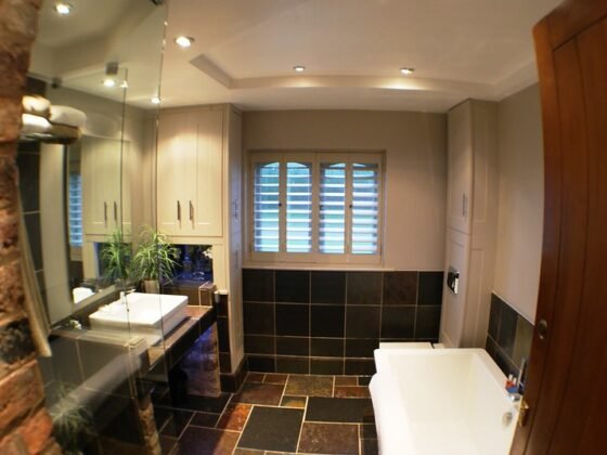 featured image - 5 Features to Include in Your Custom Bathroom Remodel