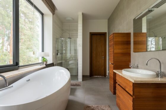 featured image - The Pros' Guide to Renovating Your Bathroom