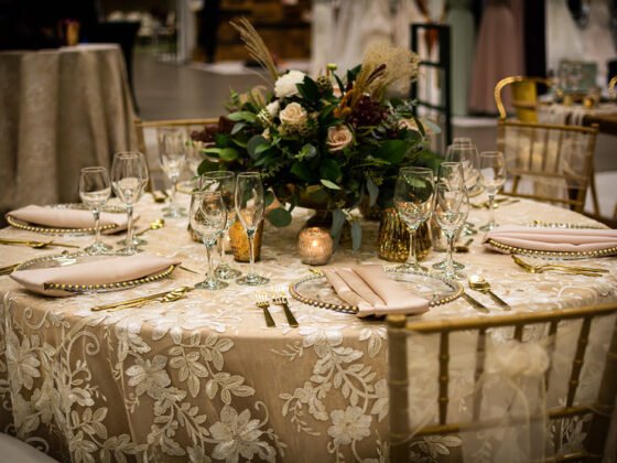 featured image - Wedding Centerpieces 6 Tips for Choosing the Perfect Wedding Centrepiece