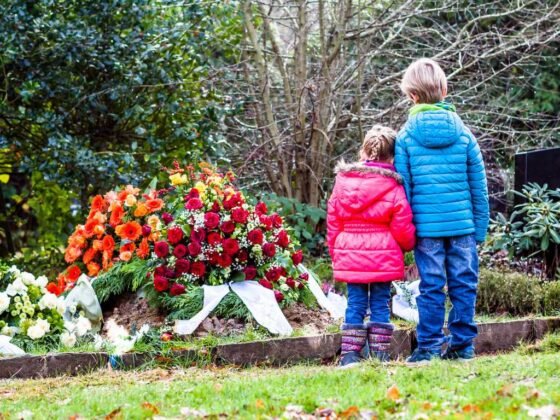 featured image - 5 Heartfelt Ways to Honor the Memory of Your Deceased Loved One