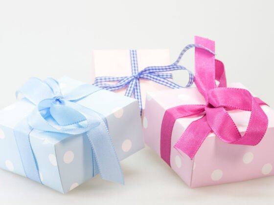 featured image - Packaging Tips: 6 Ways on How to Make Products More Appealing