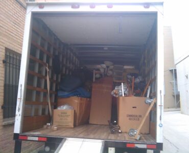 featured image - Things to Consider for Hiring a Professional Moving Company in Northern Virginia