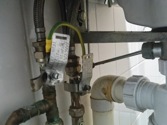 featured image - What Is Considered a Plumbing Emergency