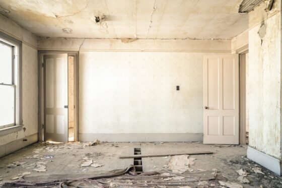 featured image - When Does Drywall Need To Be Replaced