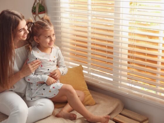 featured image - How to Choose the Right Window Blinds for Your Home?