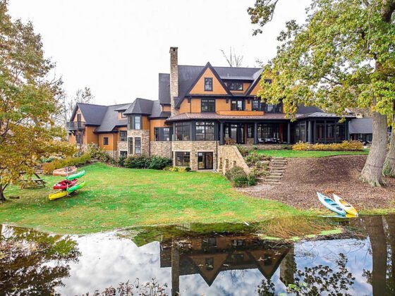 featured image - The Eco-Friendly Home Living Comfortably in Harmony with Nature 5 Tips