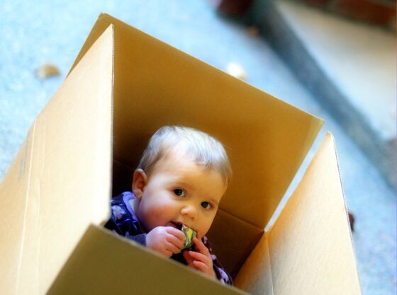 featured image - 10 Tips for Last Minute Moving with Kids