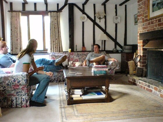 featured image - Easy Ways to Create a More Social Family Lounge