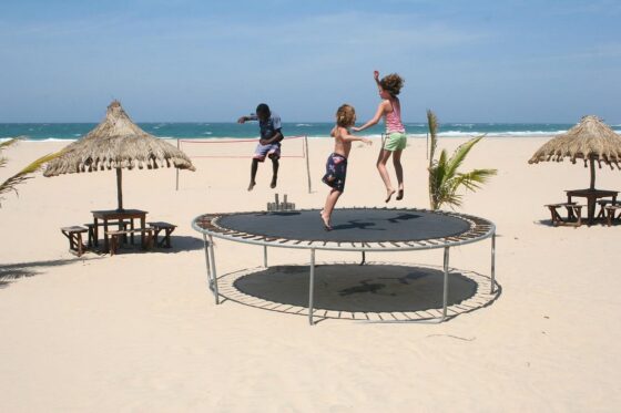 featured image - How to Choose a Quality Trampoline Set?