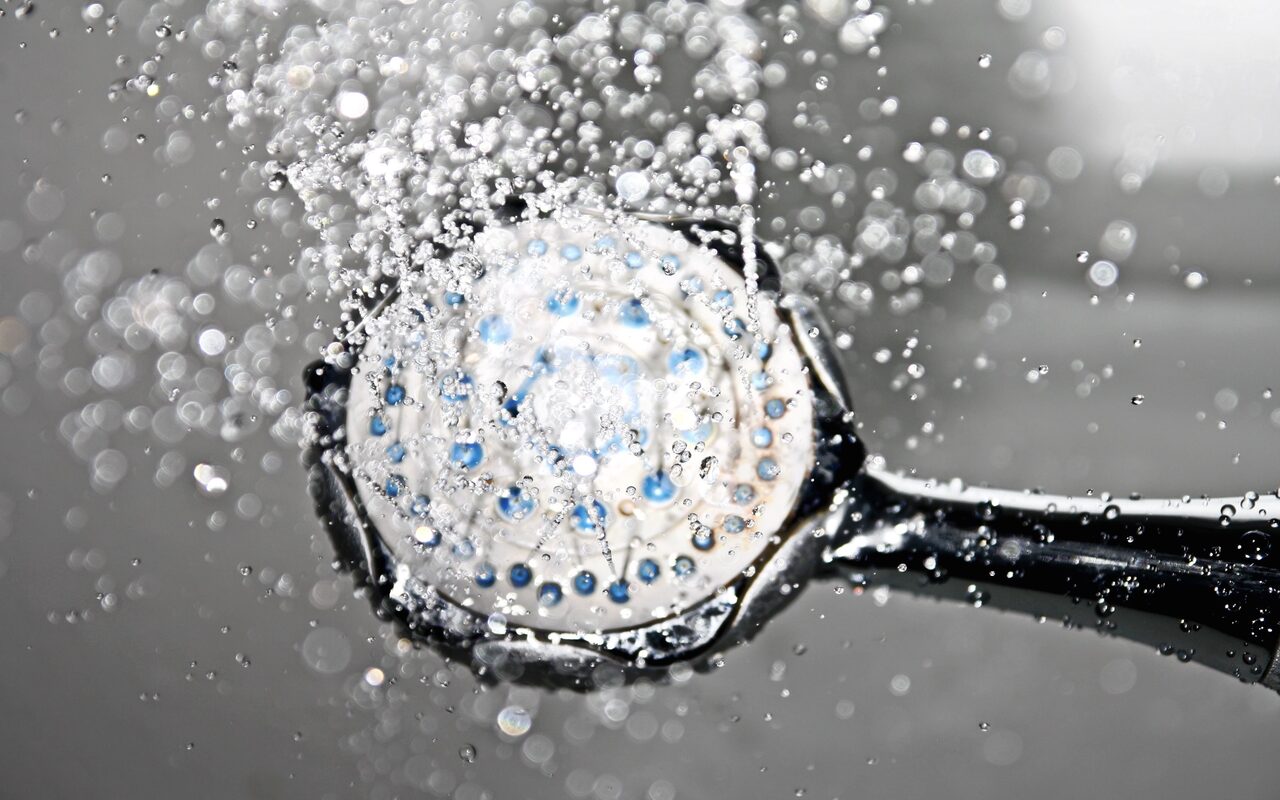 featured image - 10 Types of Shower Heads to Improve Your Routine