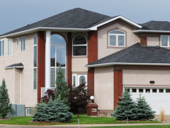 featured image - The Benefits of Buying a Home with A Local Real Estate Agency In North Carolina