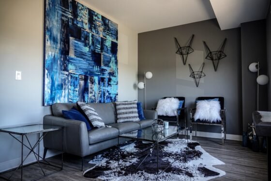 featured image - Top 6 Wall Art Ideas for Living Room