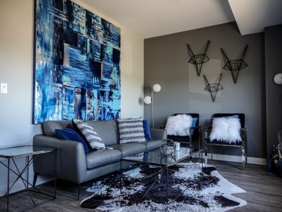 featured image - Top 6 Wall Art Ideas for Living Room
