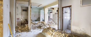 featured image - How To Complete an Interior Demolition In 4 Steps?