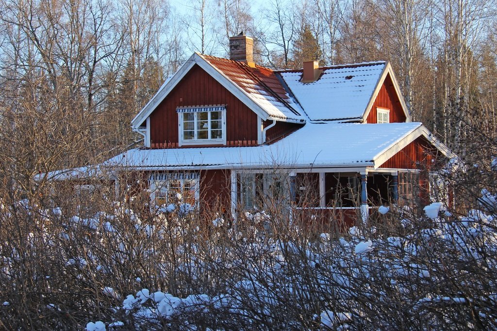 How Snow and Sun can Damage Your Roof image - How Snow and Sun can Damage Your Roof