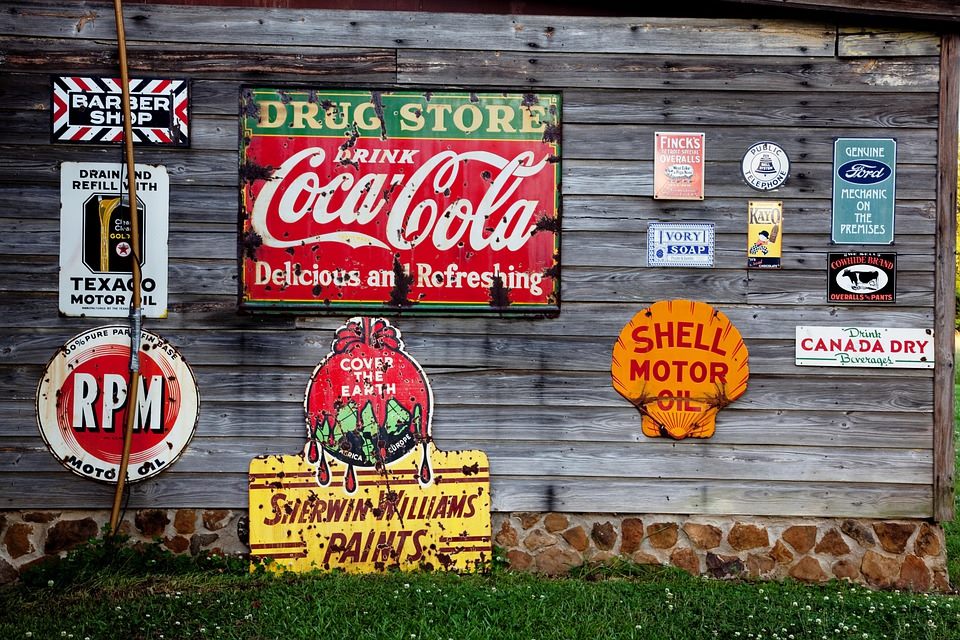 Image - Well-Crafted Metal Signs Are Suitable as Unique-Looking Ornaments