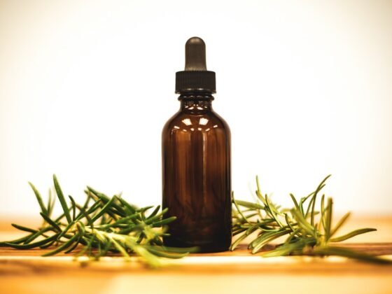 Featured image - 7 Benefits of Using Aroma Oils in Your Home