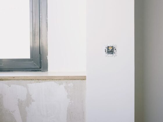 featured image - The 5 Most Obvious Signs your Windows Need to be Replaced