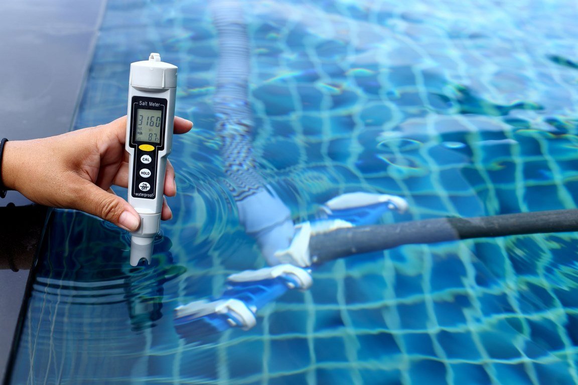 4 Do’s And 3 Don’ts of Pool Maintenance for New Homeowners Image - 4 Do’s And 3 Don’ts of Pool Maintenance for New Homeowners