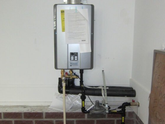 featured image - 5 Crucial Signs Your Water Heater Needs to Be Repaired.