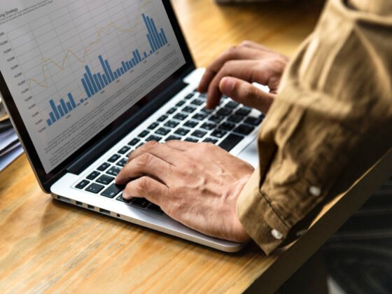 featured image - 6 Signs Your Digital Marketing Strategy Is Not Working