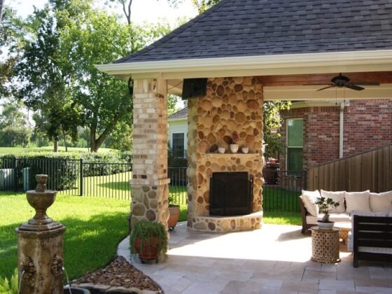 featured image - Stay in the Shade 7 Covered Patio Ideas