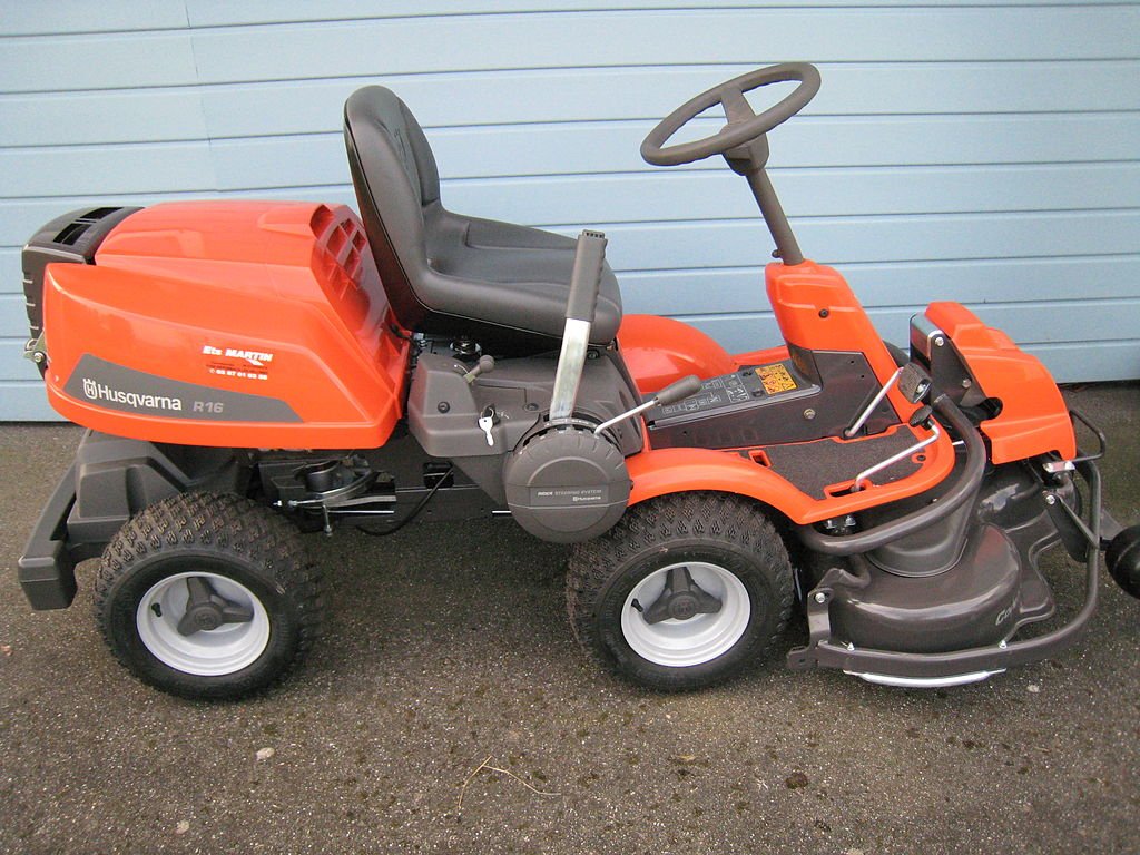 How to Read Husqvarna Lawn Tractor Serial Number image - How to Read Husqvarna Lawn Tractor Serial Number