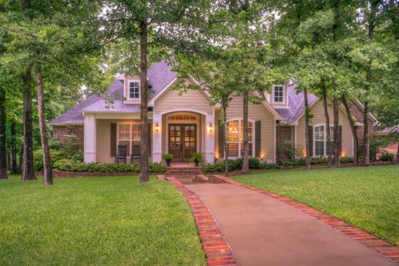 Featured image - How to Increase Curb Appeal: 5 Effective Tips