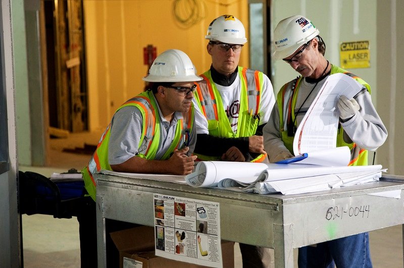 5 Tips for Hiring a Local Contractor Image - 5 Tips for Hiring a Local Contractor