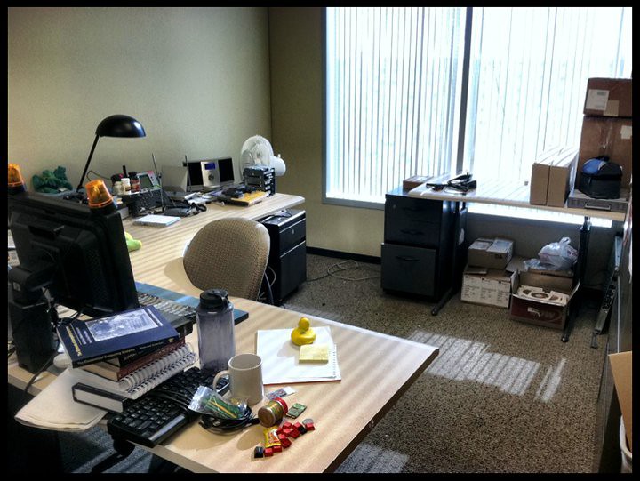 featured image - Creating a Clean and Productive Work Environment