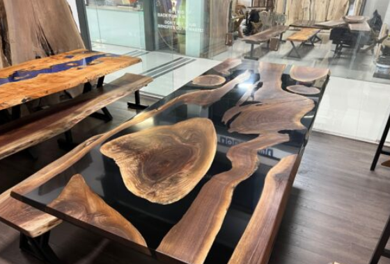 featured image - Discover the Art of Ice Casting with ICECAST Resin Glue