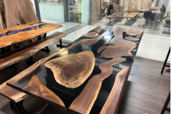 featured image - Discover the Art of Ice Casting with ICECAST Resin Glue