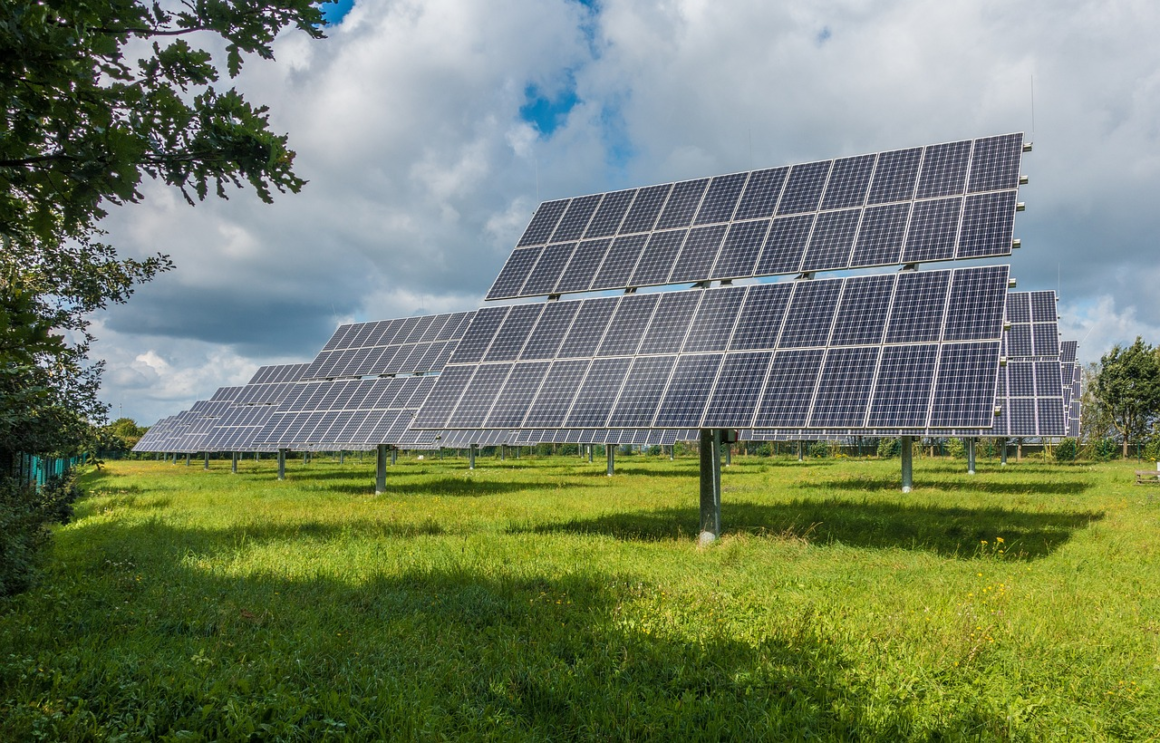 featured image - 7 Things to Consider Before Installing Solar Panels